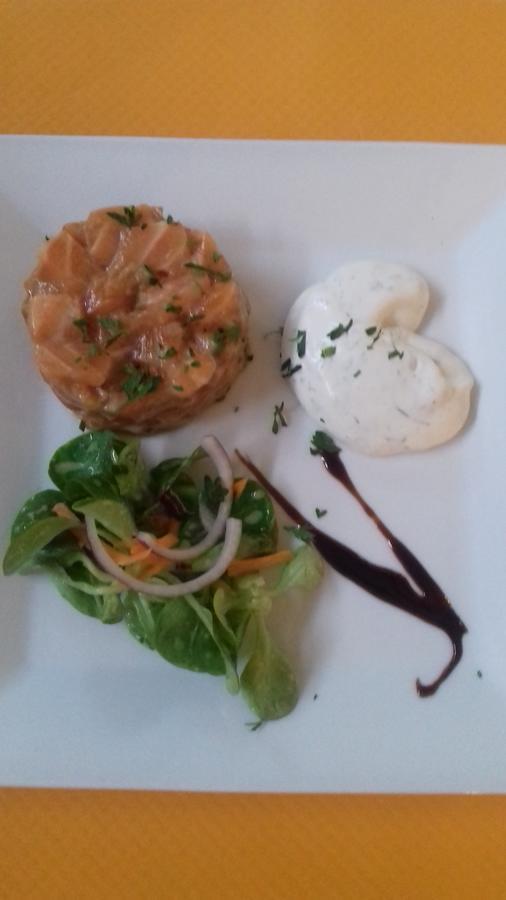 Hotel Restaurant Le Mas De L'Olivier Pont-Saint-Esprit Zewnętrze zdjęcie