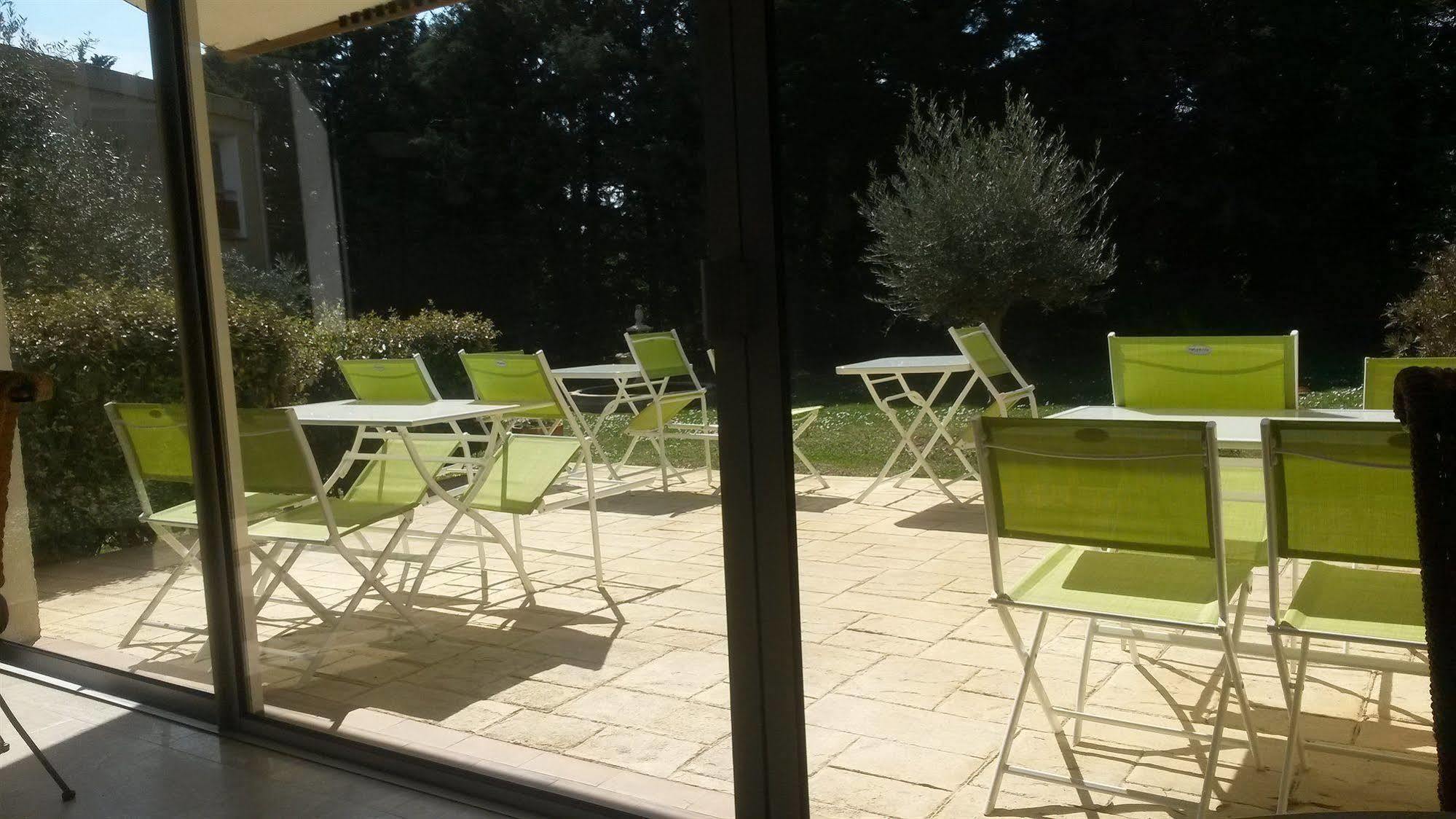 Hotel Restaurant Le Mas De L'Olivier Pont-Saint-Esprit Zewnętrze zdjęcie